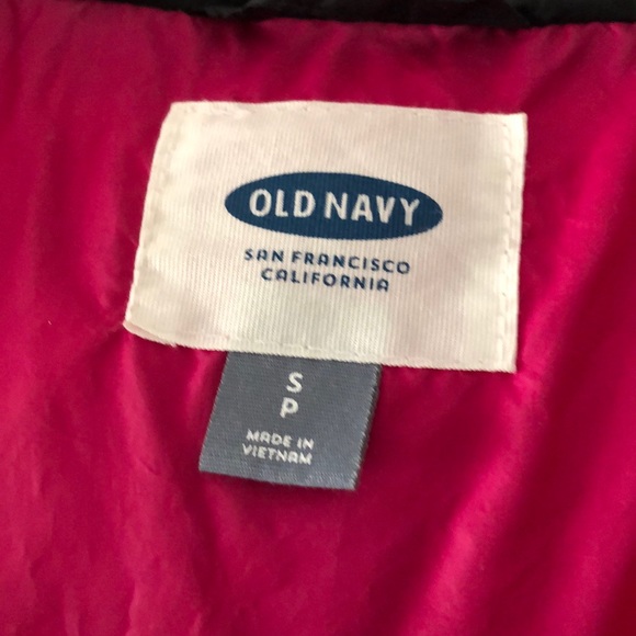 Old Navy hooded puffy jacket - Picture 2 of 3